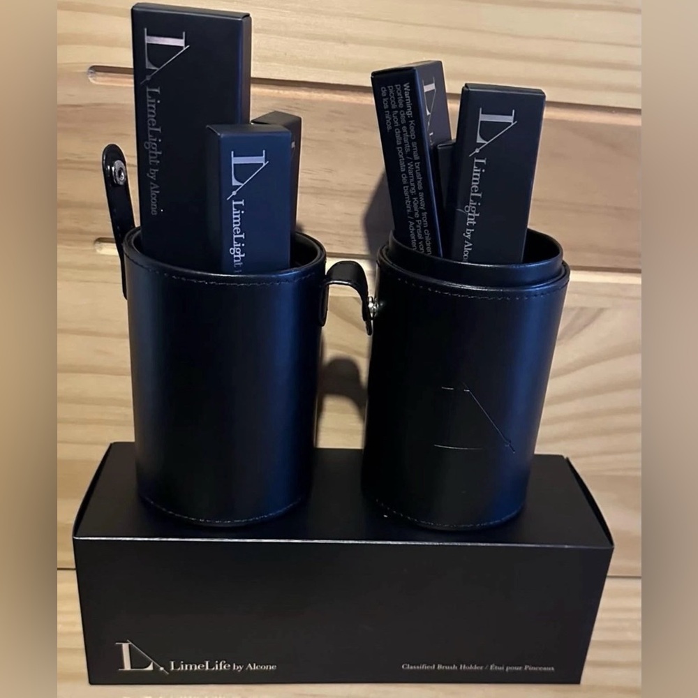 LimeLife by Alcone Makeup Brush Holder & 6 Makeup Brushes